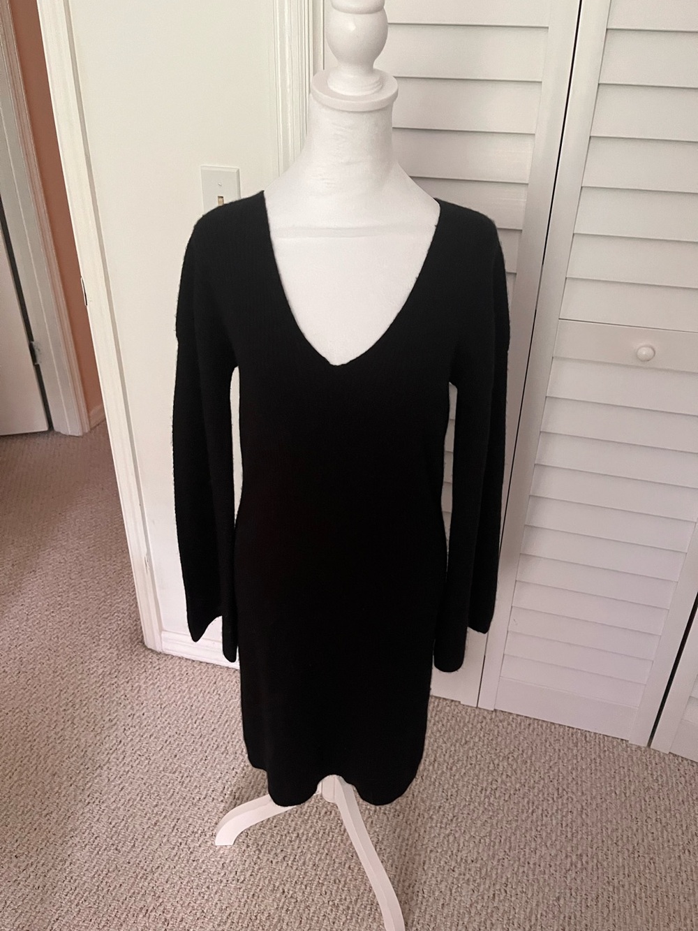 Naadam Wool Cashmere V Neck Black Ribbed Sweater Dress Size Small Bodycon LS